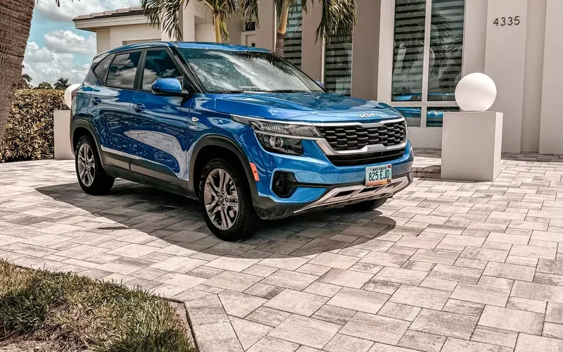2023 Kia Seltos parked at a Southwest Florida residence